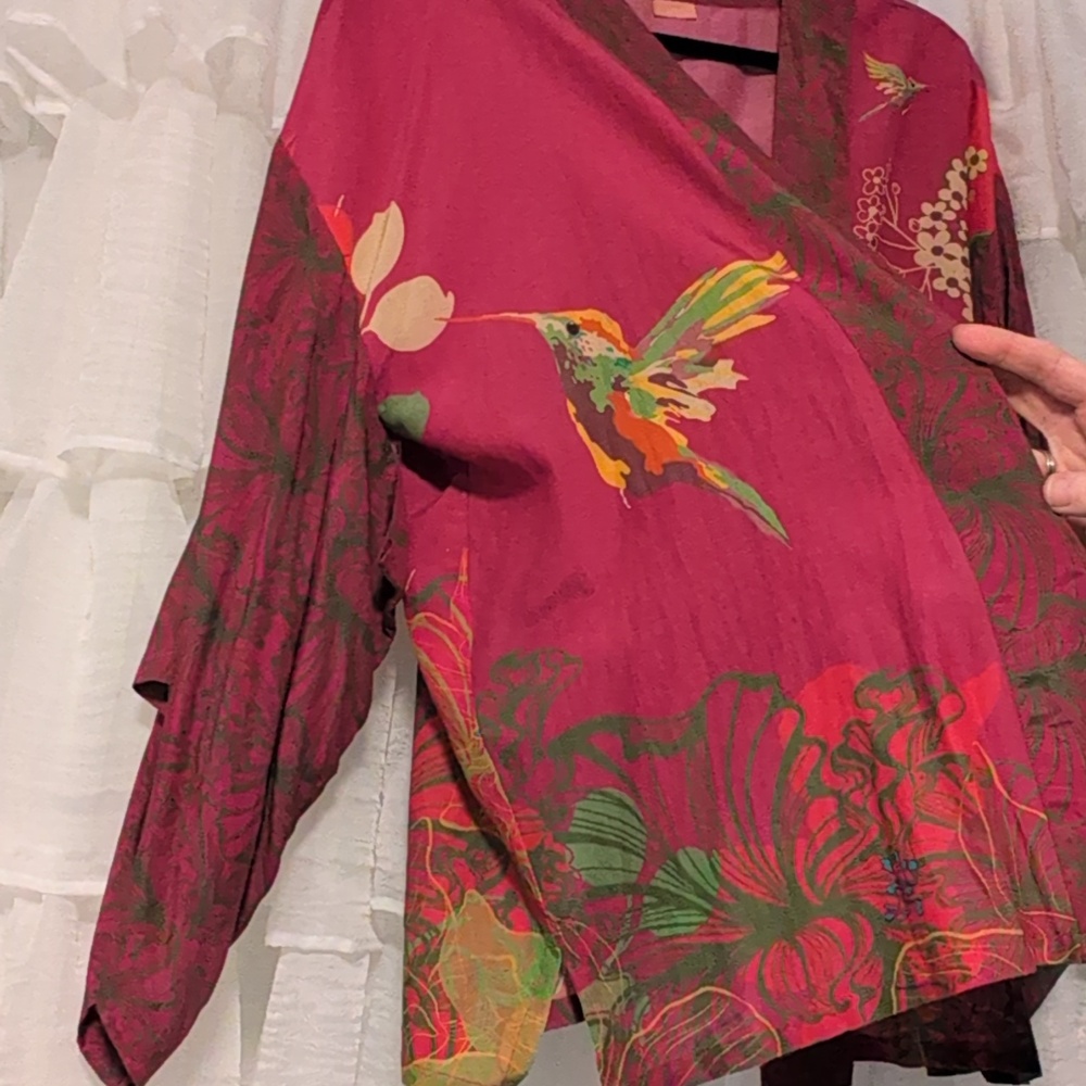 Powder Raspberry Colorway Hummingbirs Kimono - Picture 4 of 6